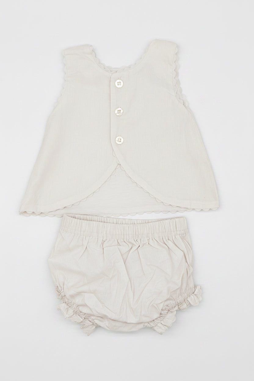 White Ric Rac Diaper Set
